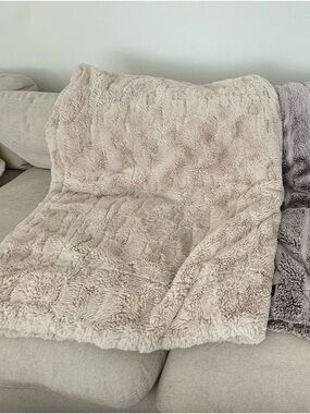 Minky Couture - Luxury Blanket